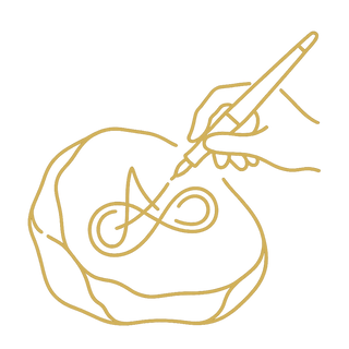 Icone main gravant une pierre naturelle, service de personnalisation artisanale Lithae Terra.